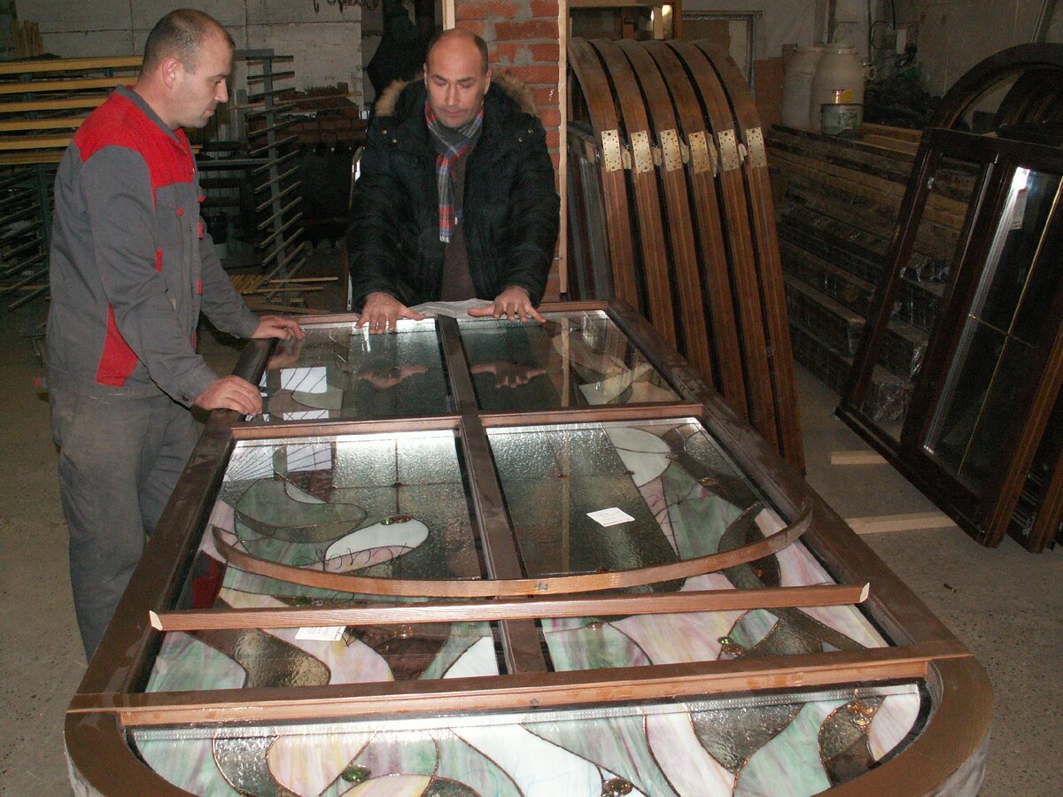 Стеклопакеты в деревянное евроокно. Витражная мастерская Сергея Х.