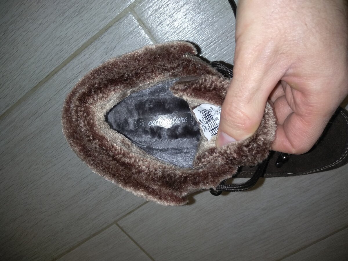 Сфотографировал со вспышкой, чтобы показать мех внутри @ Горбунов Сергей.