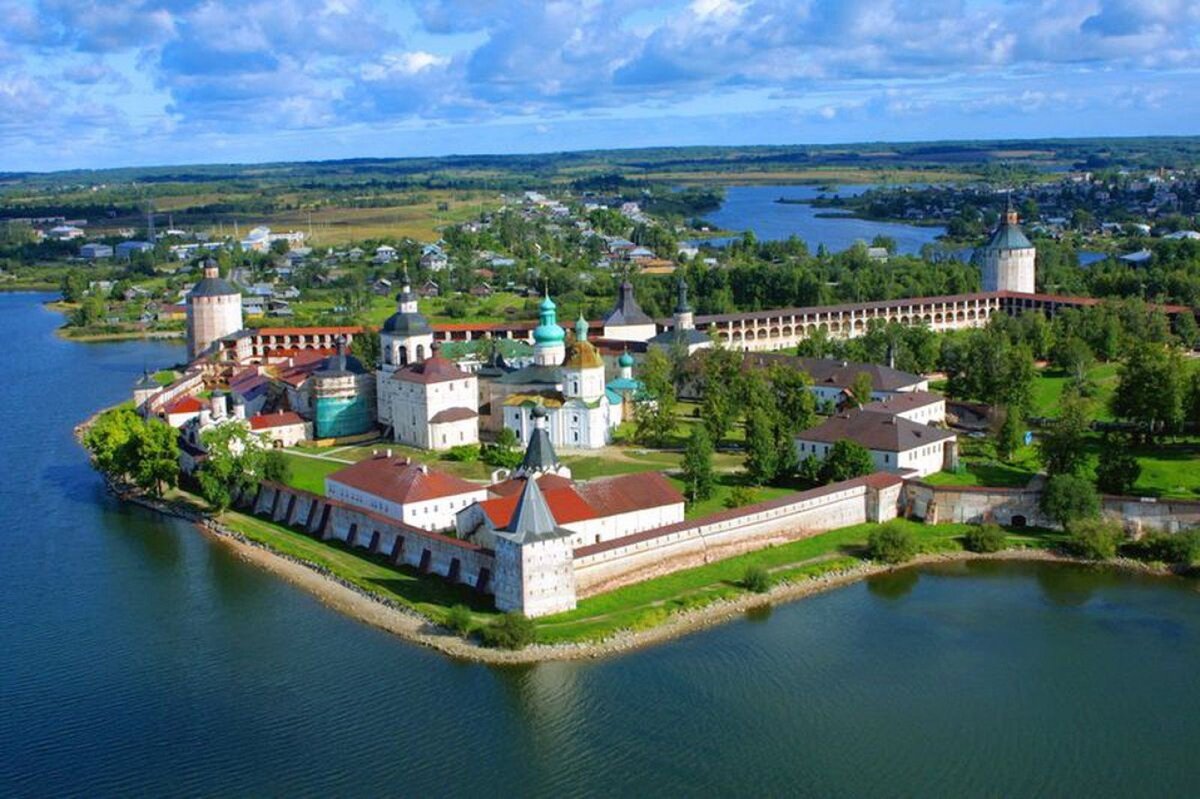 Кирилло-Белозерский монастырь в Вологодской области. Фото взято из открытых источников.