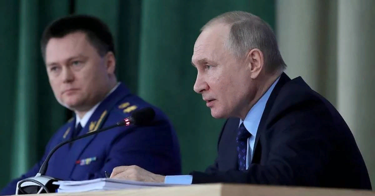 Президент России Владимир Путин отреагировал на недовольство граждан и общества России  по вопросам борьбы с коррупцией...фото из интернета...