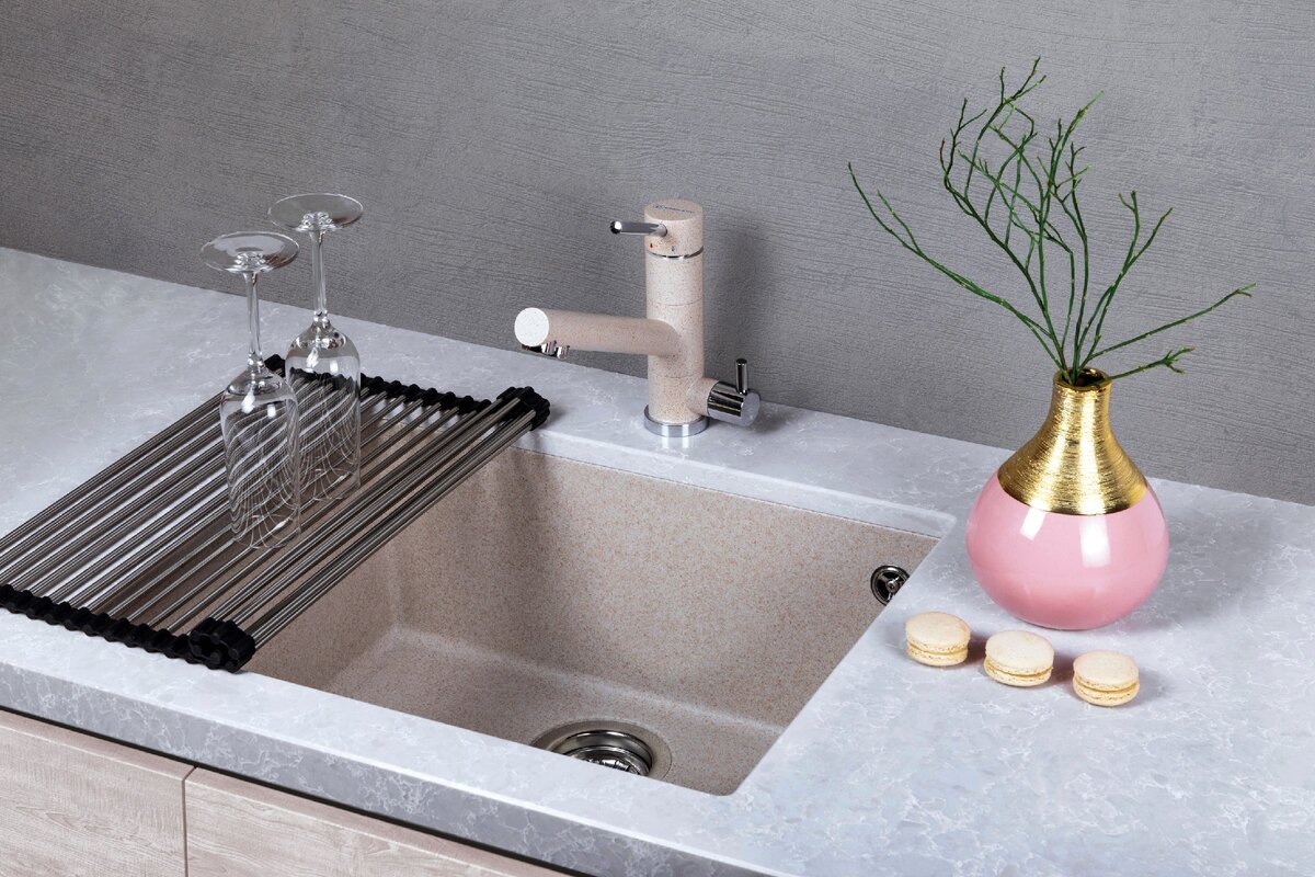 мойка OMOIKIRI Bosen-54-U-SA и смеситель OMOIKIRI Tonami-SA