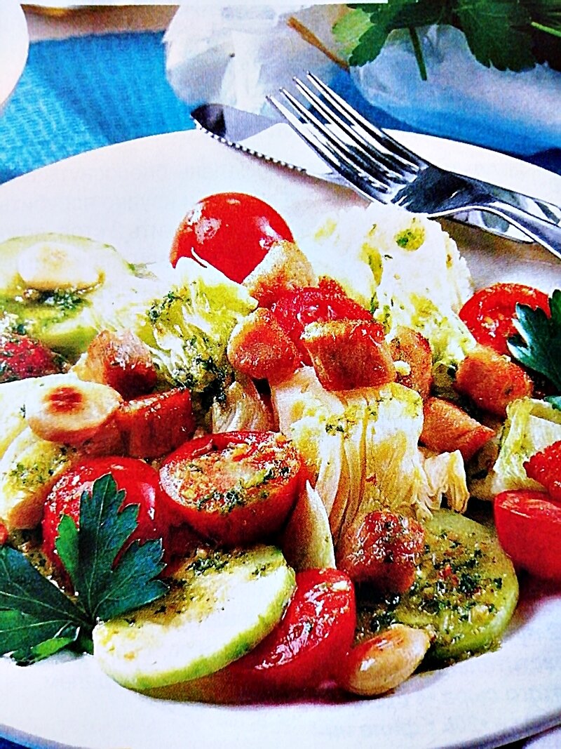 Салат из огурцов и помидоров