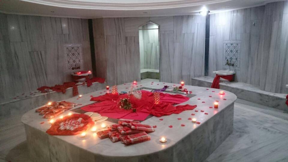 Современный хаммам, приготовления к девичнику.фото с сайта topkapıhamam.com