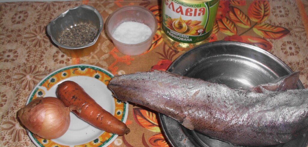 Продукты для приготовления хека с овощами в духовке. Личное фото автора канала Житейская проза