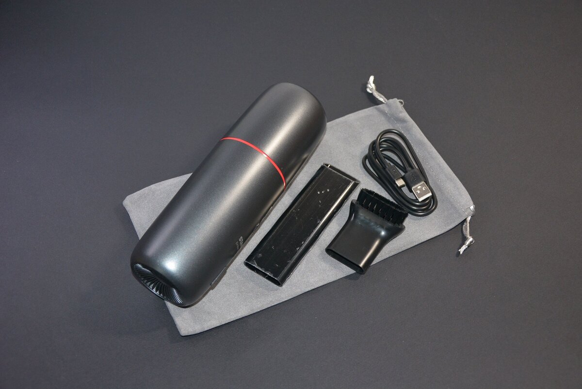 Насадки с толстыми стенками сделаны из прочного пластика и запросто переживут падения с небольшой высоты.