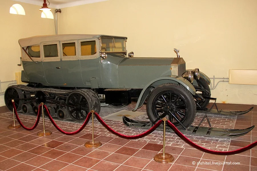 Полугусеничный «Роллс-Ройс». Фото автора