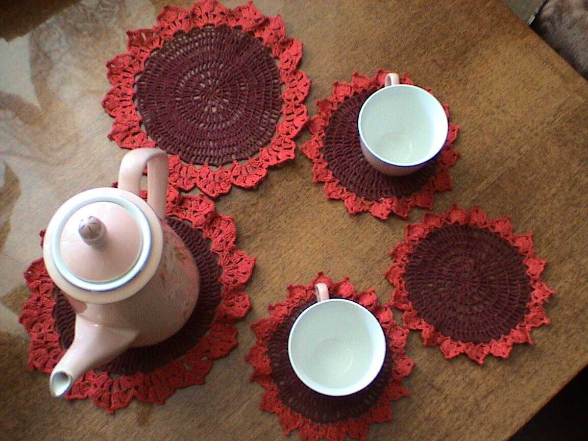 Это не те салфеточки, но тоже мои. Фото автора.