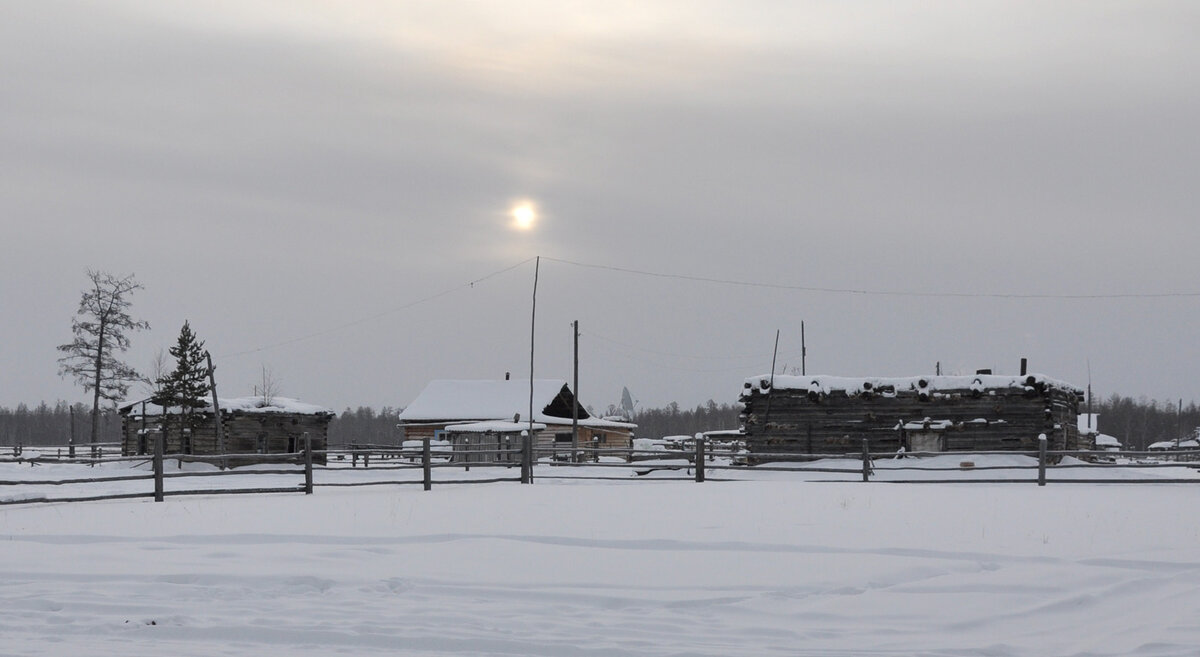 Метеостанция.  Славится это место тем, что одна бабушка отправила на войну 5 своих сыновей и ни один из них не вернулся...