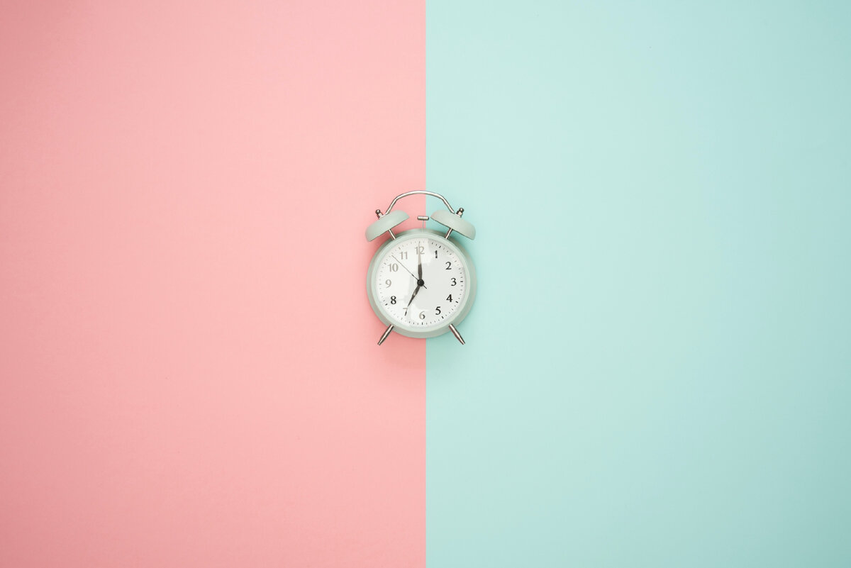 Взято по ссылке https://unsplash.com/photos/dhZtNlvNE8M. Автор публикации @icons8. 