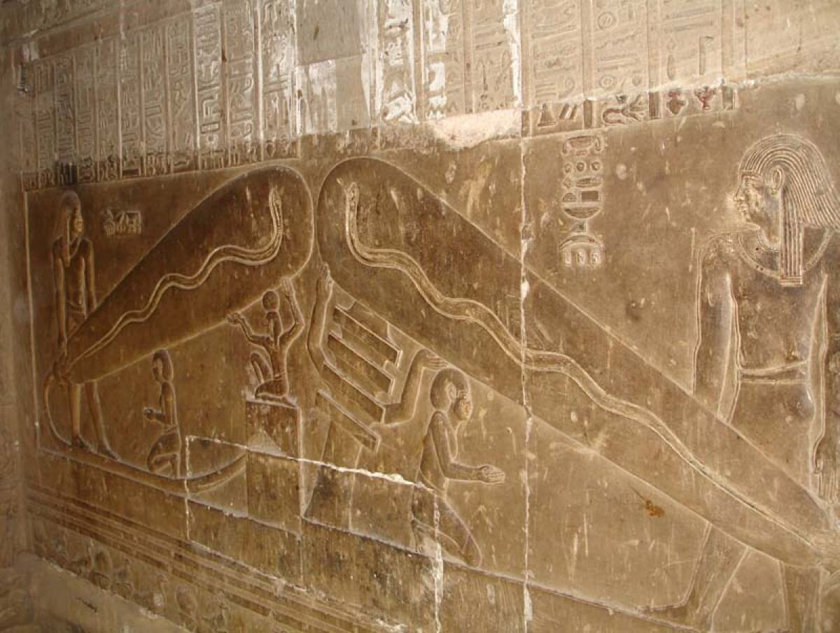 Дендера Египет храм Хатхор лампа