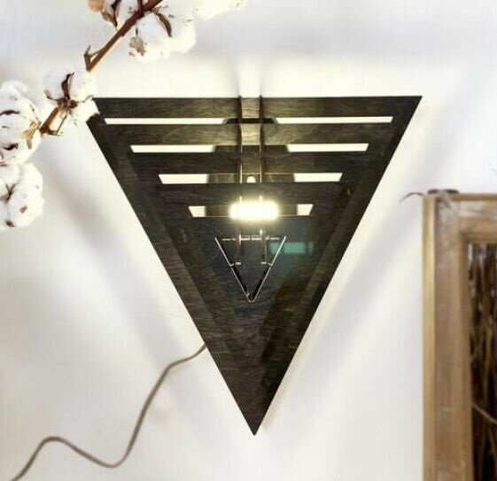 Настенный интерьерный светильник из дерева ручной работы