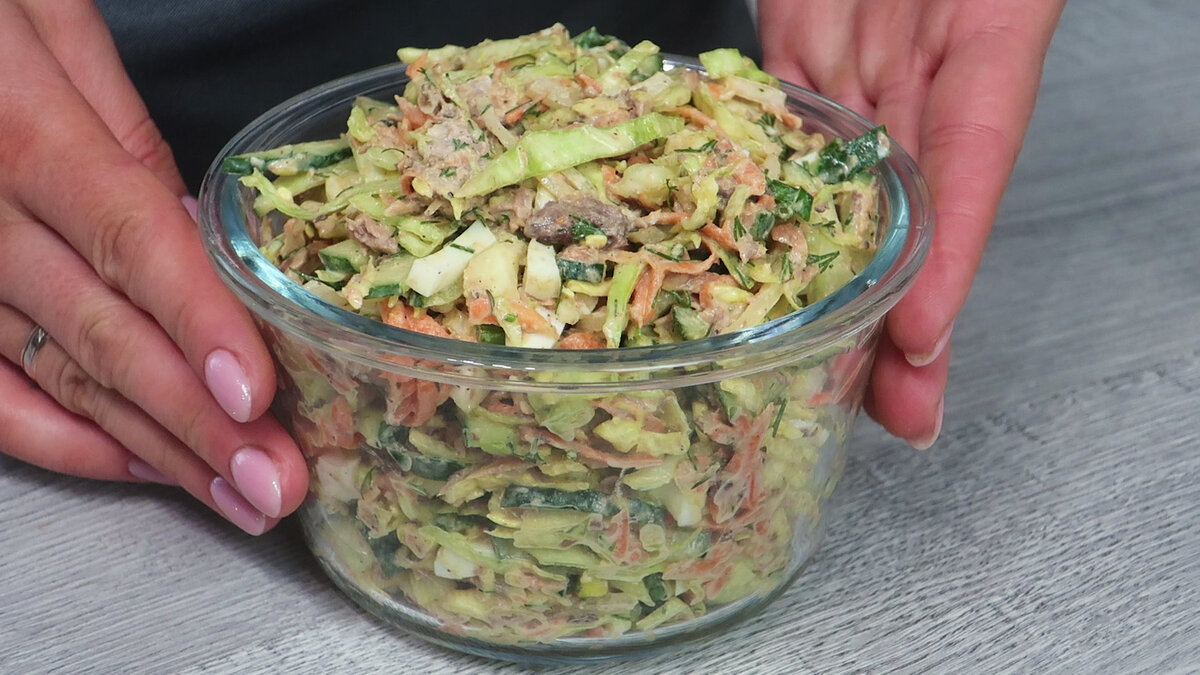 Салат из капусты и рыбных консервов – пошаговый рецепт приготовления с фото