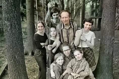 Семья Никитиных. Фото из свободного доступа в сети