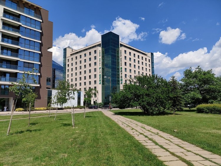    Так realme GT Neo 3T фотографирует днем