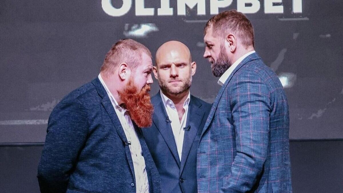    Вячеслав Дацик и Александр Емельяненко© Hardcore Boxing