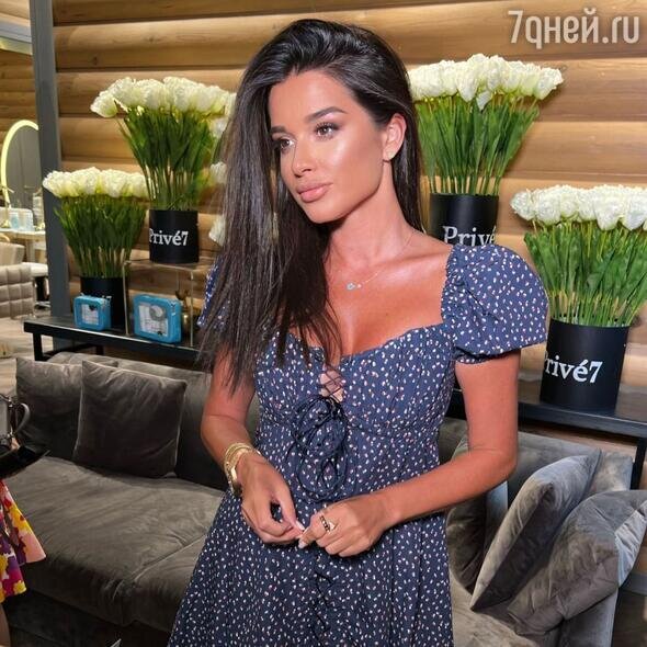    Ксения Бородина Социальные сети