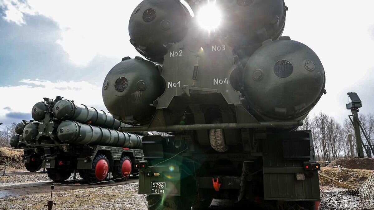   Боевые расчеты новейших зенитных ракетных систем С-400 "Триумф" в Калининградской области© РИА Новости / Отдел информационного обеспечения Балтийского региона