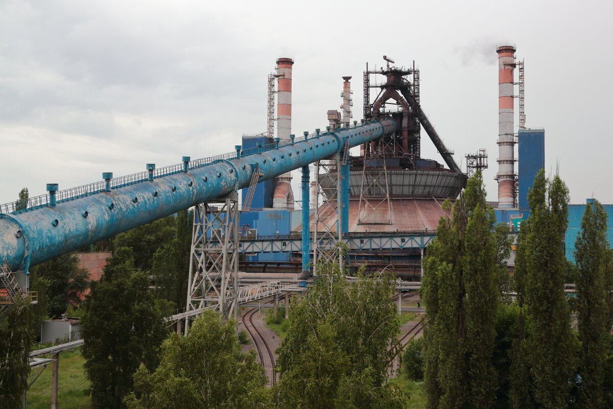 Доменная печь 5 нлмк липецк. Доменная печь россиянка нлмк. Доменная печь 6 нлмк. Доменная 6. Нлмк липецк доменная печь.