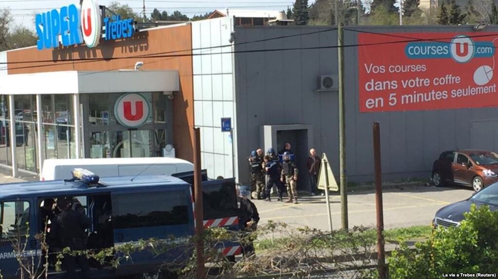 Место теракта, супермаркет города Треб