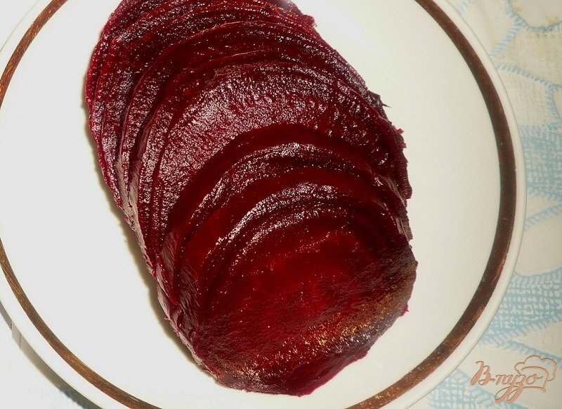 Свекла в духовке. Свекла красная в духовке. Свекольная фольга. С Векл а колечкамизапечённая в духовке