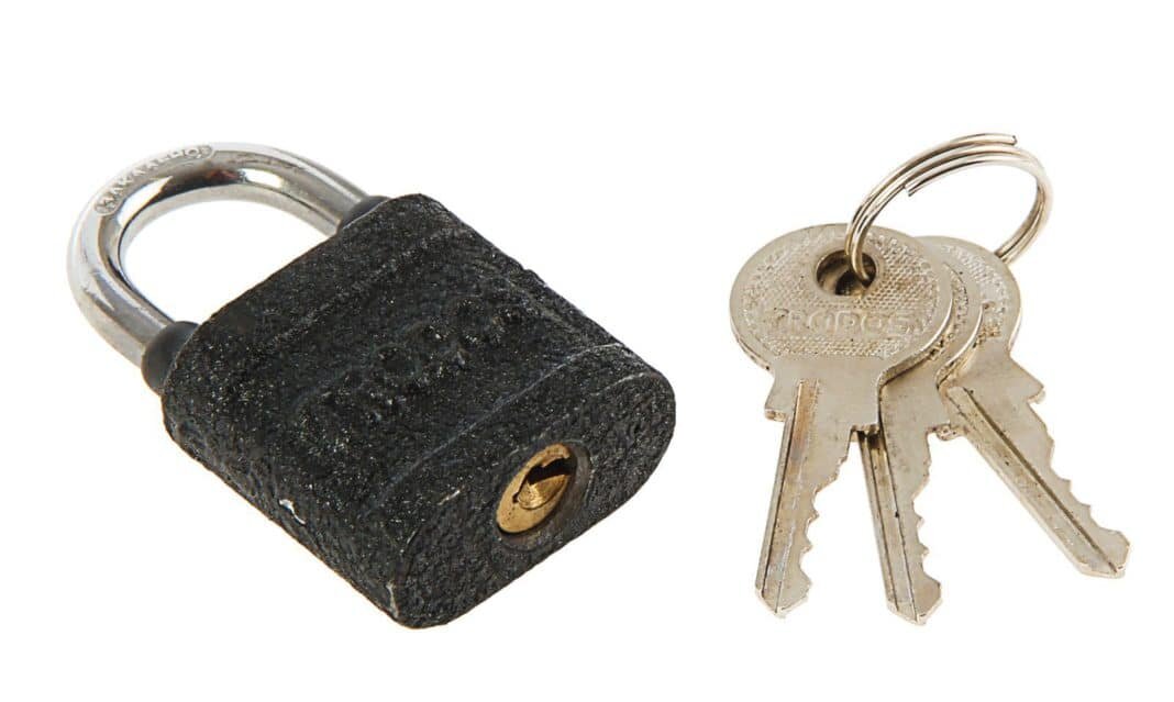 Навесной замок на калитку из чугуна