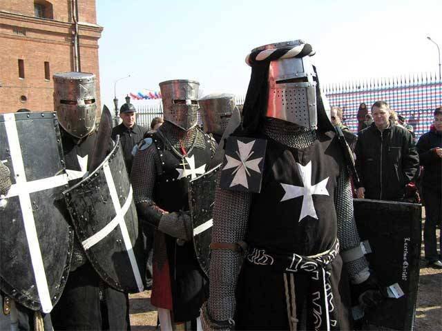 Госпитальеры, современная реконструкция. Источник фотографии: https://topwar.ru