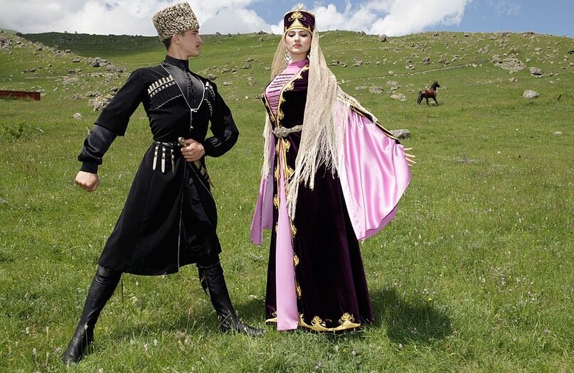 вахид струна. чеченские стихи. денис темирсултанов. музыкальная культура чеченцев. гимн чеченской республики текст.