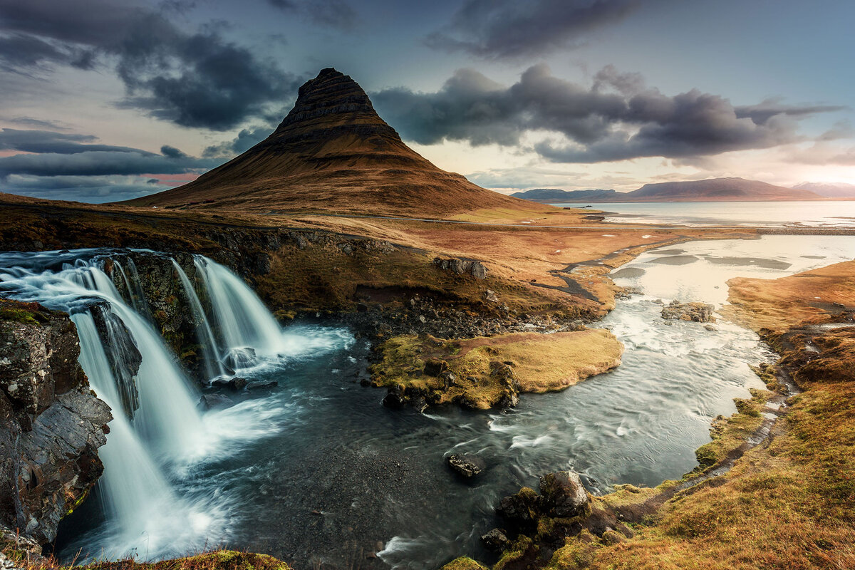 Kirkjufellsfoss, Исландия 
© Alessandro Mari