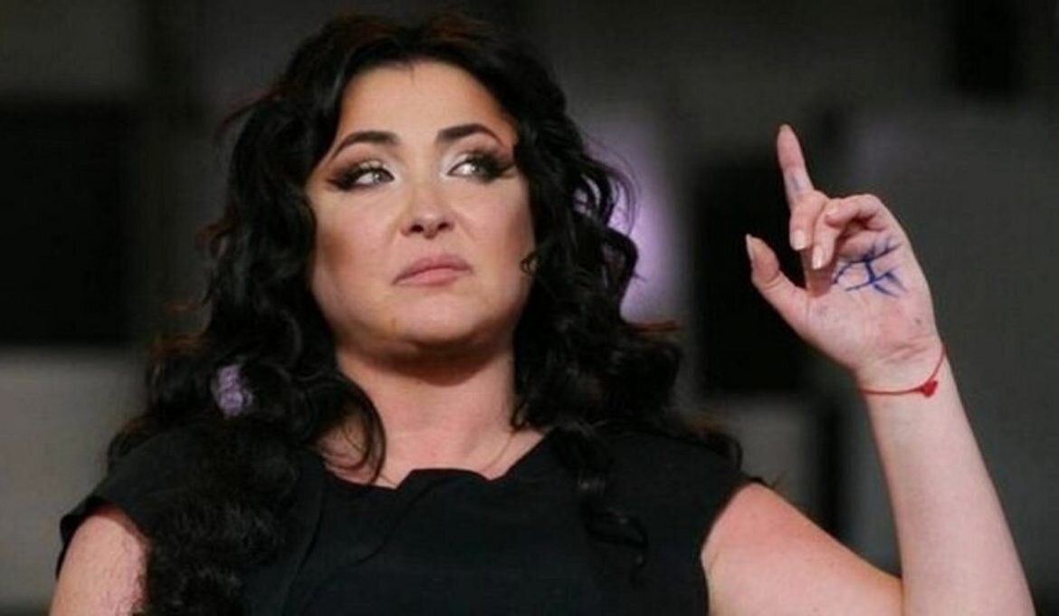 Лолита не прощает дерзких оскорблений