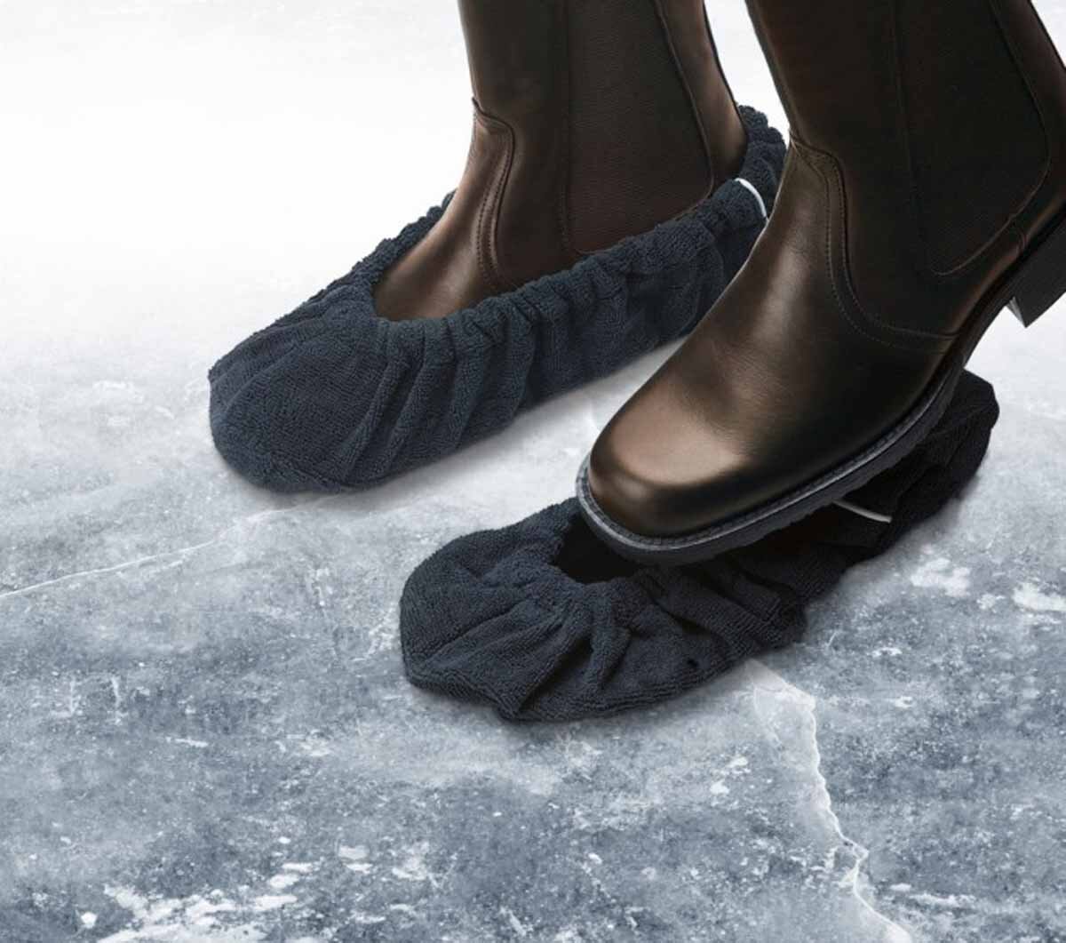 Лучшая зимняя подошва. Скользкие зимние ботинки. Нескользящая обувь для зимы. Сапожки на нескользящей подошве. Подошва для зимней обуви.