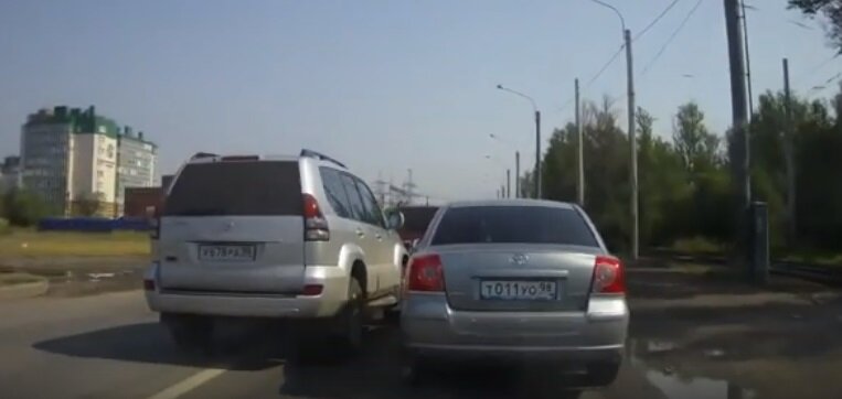 Противостояние двух Тойот