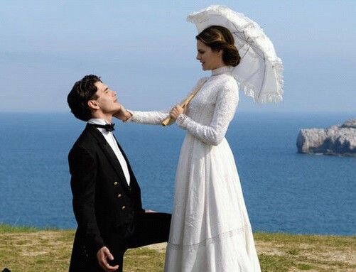 Кадр из сериала Grand Hotel