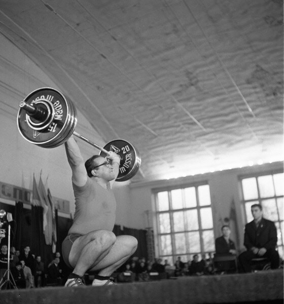 Юрий Власов