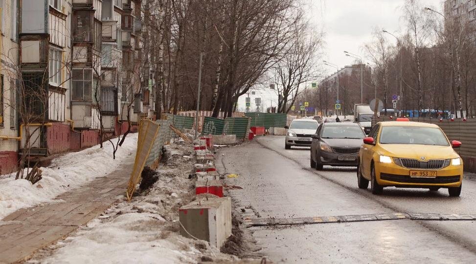 Реконструкция Дорожной улицы впритык к жилым домам. https://novikovski.livejournal.com 