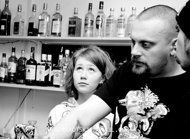 А вот и я, спустя 10 лет после «Сайгона», уже в клубе «Танцы». Продолжаем дело нетворкинга (фото - В. Яроцкий) 