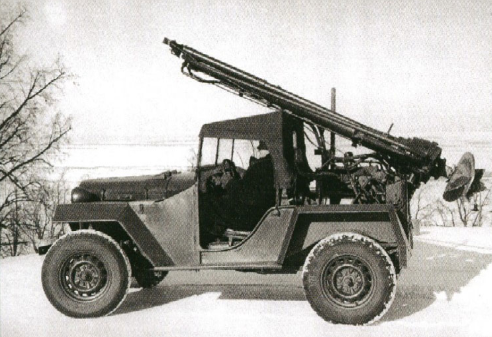 Бурильно-крановая гидравлическая машина (БКГМ-АН-67). Источник: http://www.veneraud.ee/romula/gaz/gaz-67b/