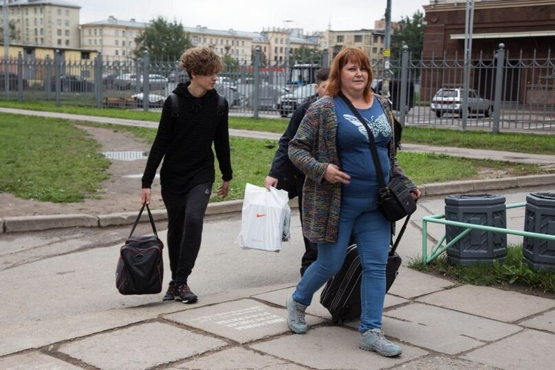 Родители тоже иногда селятся в студенческое общежитие.