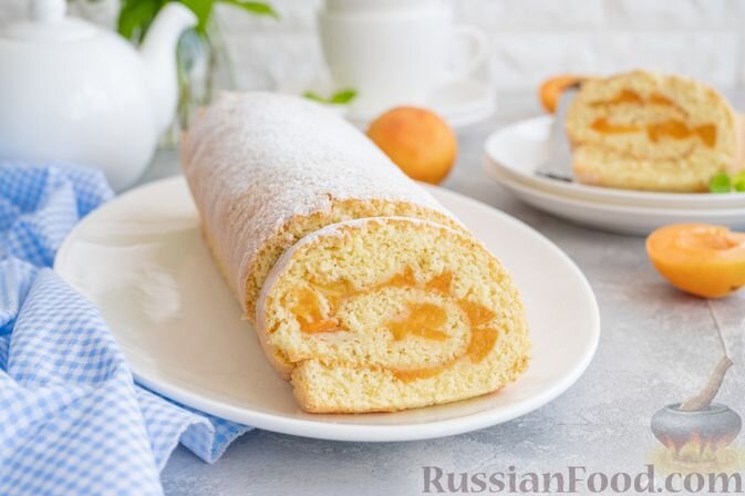 абрикосы, яйца, сахар, мука, сахар ванильный, соль, пудра сахарная