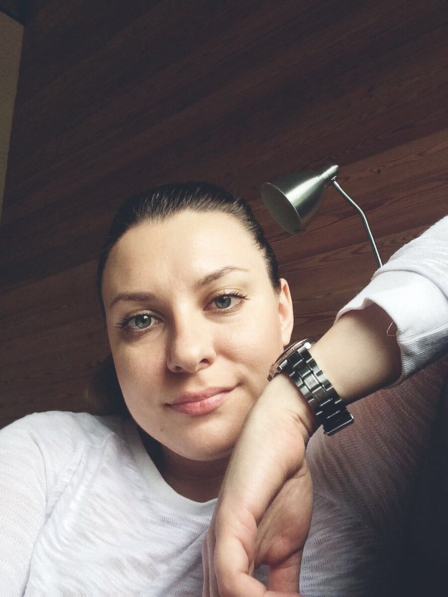 Это я, Олеся Коростелёва, бизнес-тренер, коуч, HRD и HRBP, автор методик профессионального обучения.