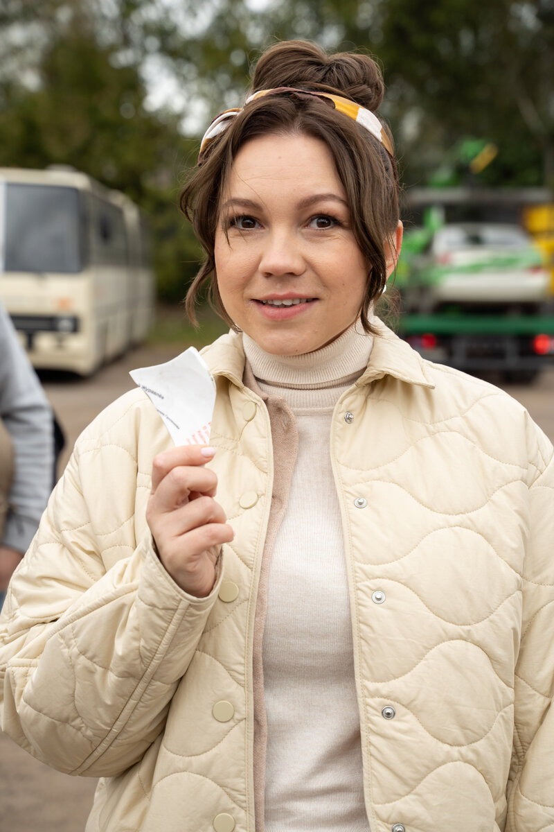 кадр из сермала "Модный синдикат"