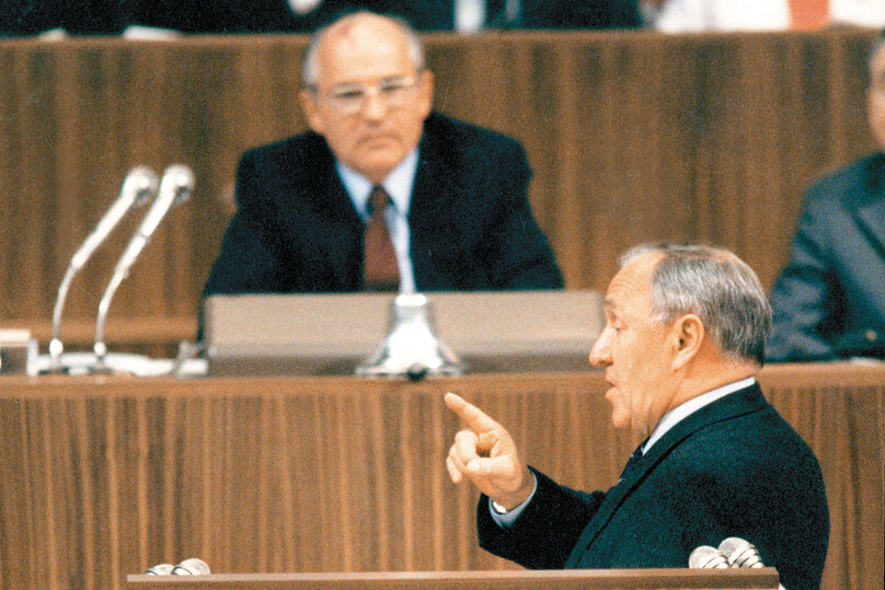 Михаил Горбачев и Михаил Ульянов