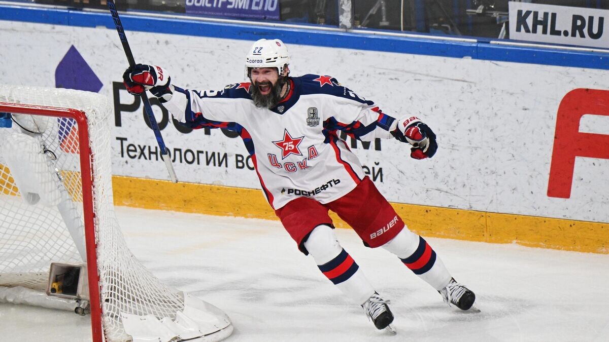    Хоккей. КХЛ. Финальная серия. Матч "Металлург" - ЦСКА© РИА Новости / Григорий Сысоев