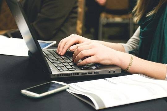    Минтруд разрешит самозанятым выбрать размер взносов для оформления больничных