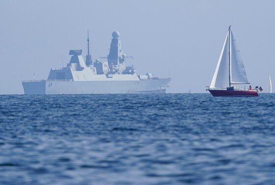    Миноносец HMS Defender