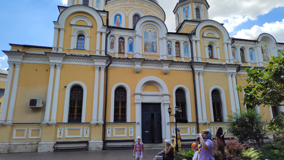 Воскресенский собор