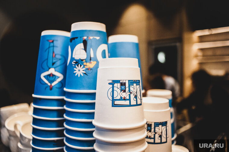    Одноразовую посуду челябинцы начали делать из березы