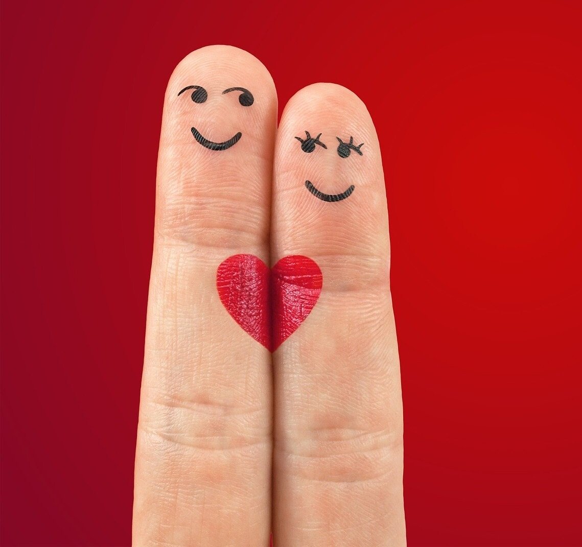 Есть любовь без обмана...