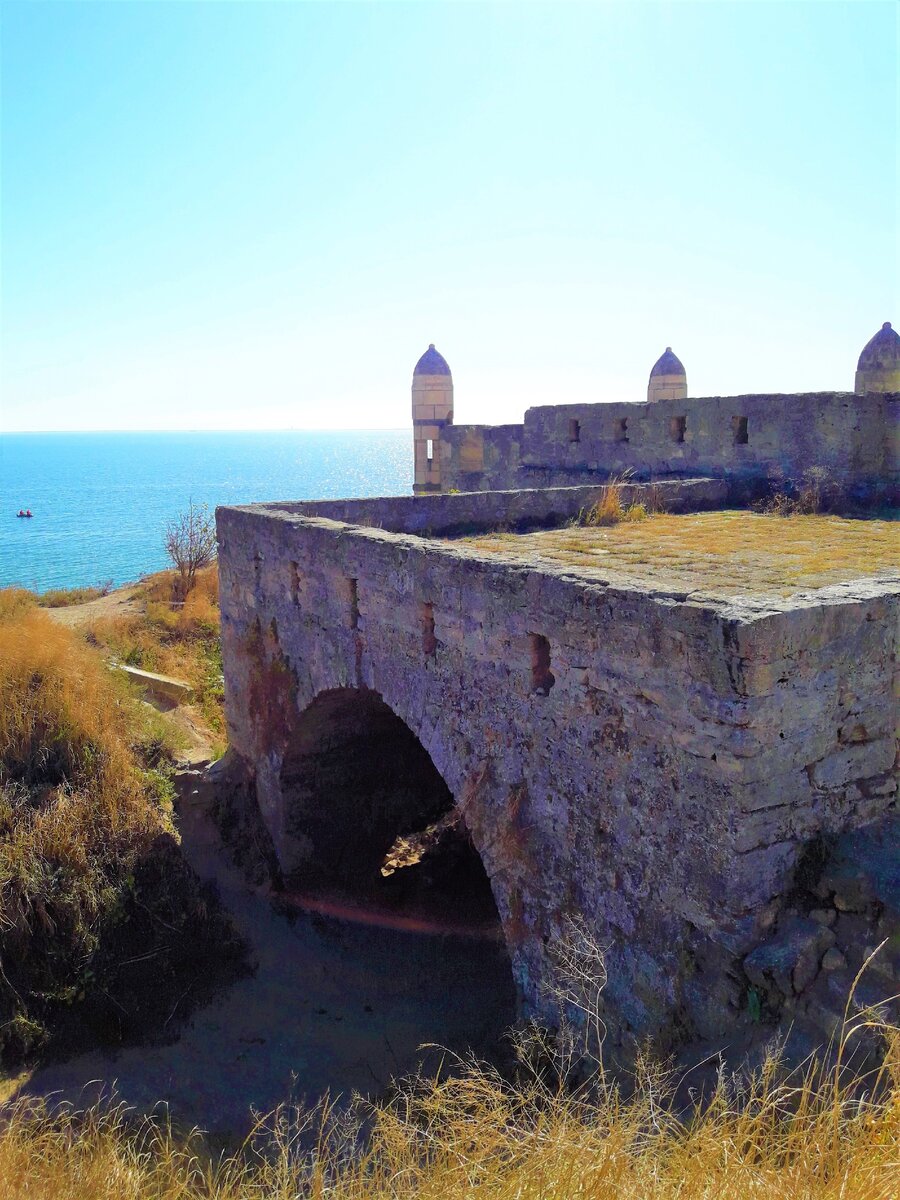 Османская крепость Ени-Кале, второе по величине место дислокации турецкого гарнизона в Крыму, приехали и посмотрели