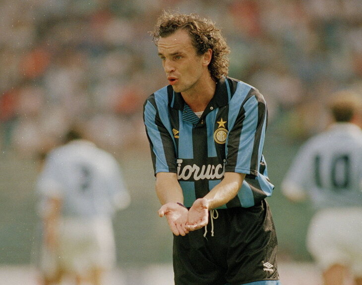 Когда-то Игорь Шалимов играл за "Интер", там он решил, что самый умный