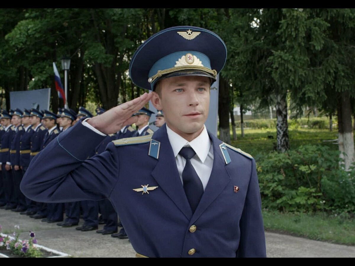 Александр Петров, "Обнимая небо"